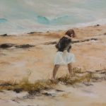 Ambiance d'enfance sur la grande plage Saint-Cast-le-Guildo - Peinture au pastel sec par l'artiste peintre Isabelle Douzamy - 47 x 57 cm (Encadré)